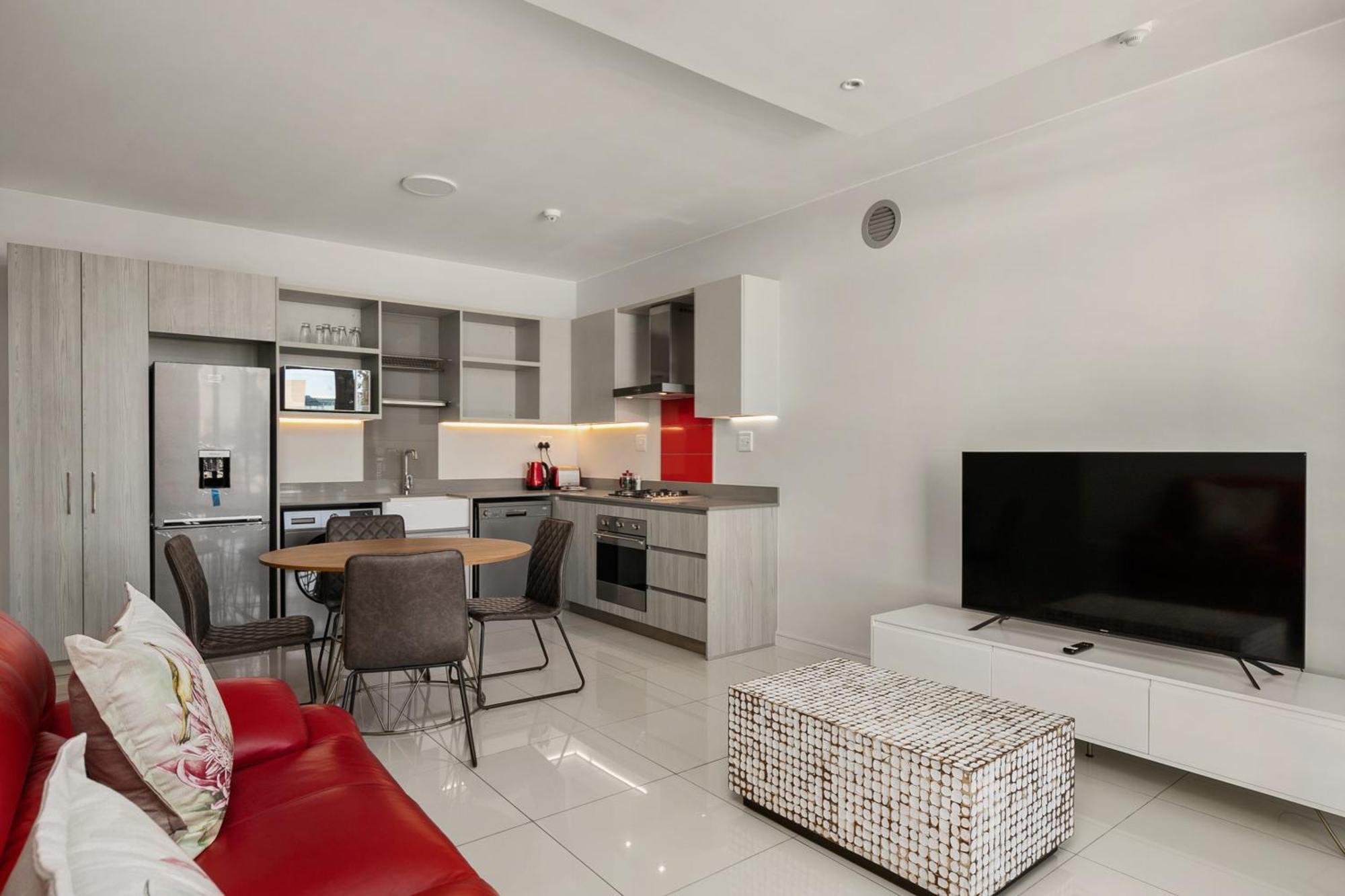 The Median Serviced Apartment Collection Johannesburg Exterior photo